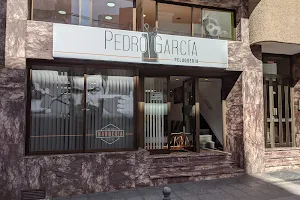 Pedro Peluqueros image