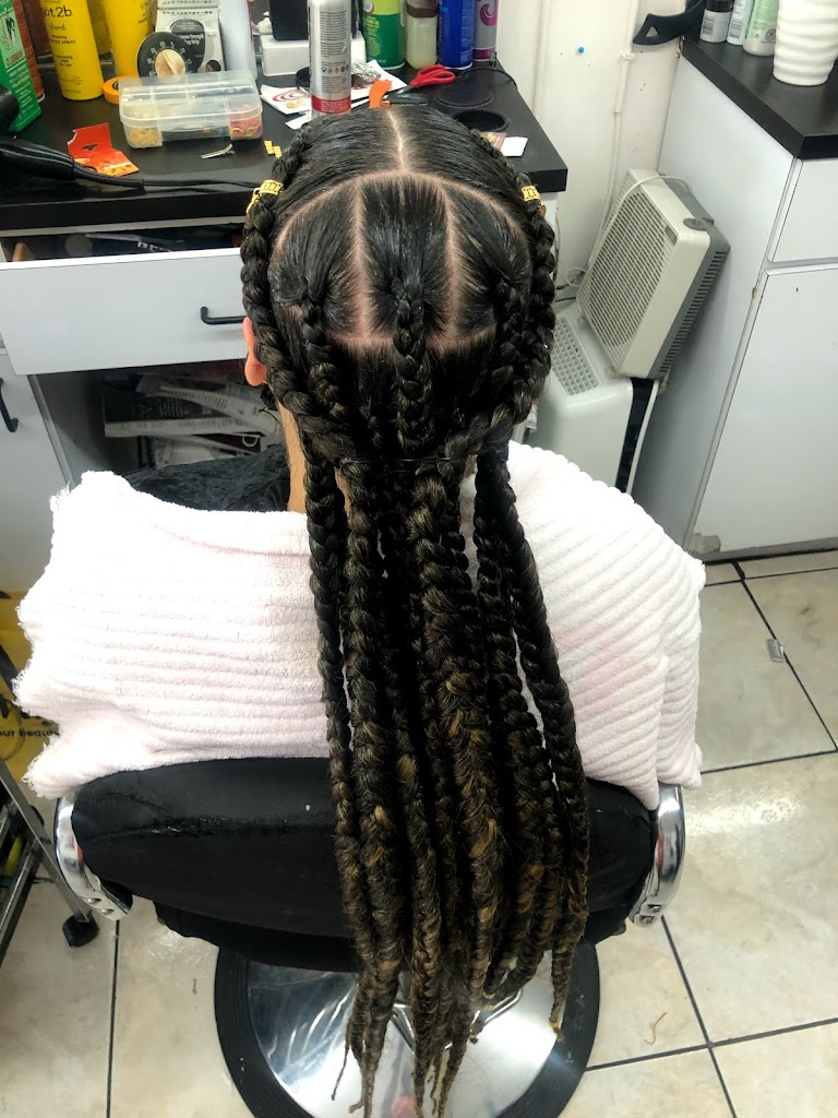 Maria's Beauty Salon 33127