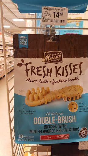 Pet Supply Store «PetSmart», reviews and photos, 89 Commercial Rd, Leominster, MA 01453, USA