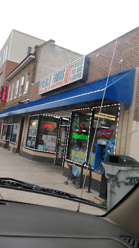Grocery Store «PUEBLO FOODS AND LIQUOR», reviews and photos, 2029 N Holton St, Milwaukee, WI 53212, USA