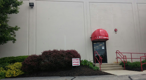 Furniture Rental Service «CORT Furniture Rental & Clearance Center», reviews and photos, 7400 Squire Ct, West Chester Township, OH 45069, USA