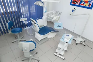 Dentista a Benevento Studio APOS Associazione Professionale Odontoiatri Sannita - Dott.ri Sapio image