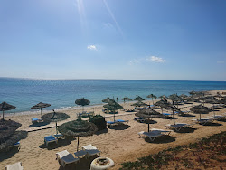 Plage Radisson, Hammamet'in fotoğrafı - rahatlamayı sevenler arasında popüler bir yer