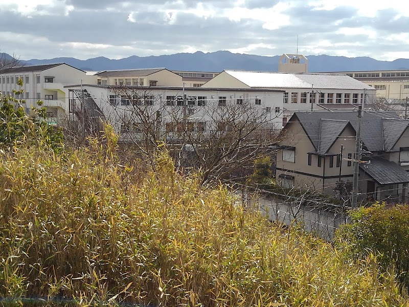 神戸市立北神戸中学校 兵庫県神戸市北区鹿の子台北町 中学校 学校 塾 グルコミ