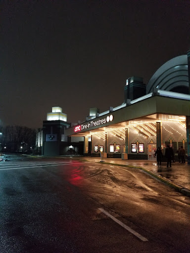 Movie Theater «AMC Framingham 16 with Dine-in Theatres», reviews and photos, 22 Flutie Pass, Framingham, MA 01701, USA