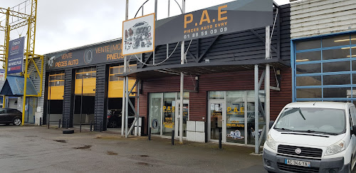 Magasin de pièces de rechange automobiles PAE - Pièces Auto Evry Évry-Courcouronnes