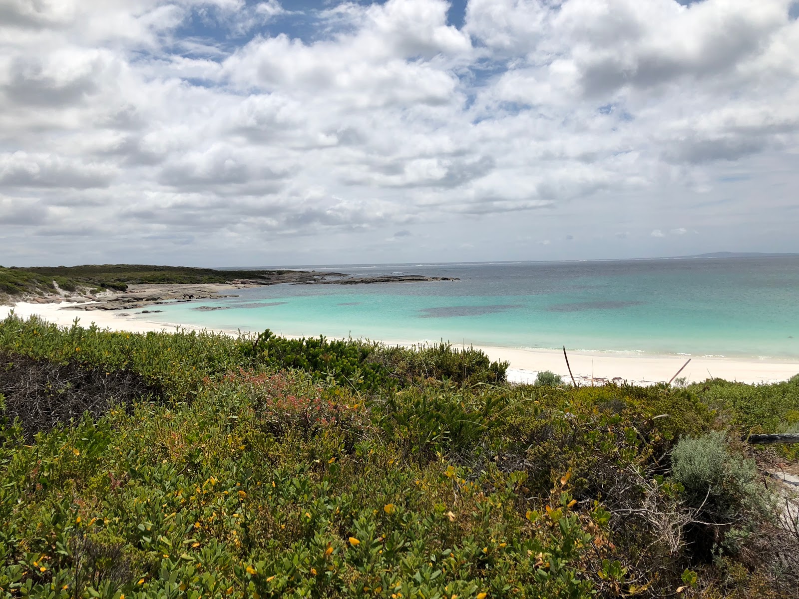 Jorndee creek Beach'in fotoğrafı geniş ile birlikte