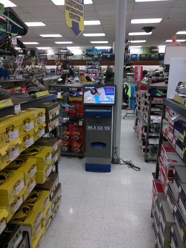 Sporting Goods Store «Big 5 Sporting Goods - Riverside», reviews and photos, 10251 Magnolia Ave, Riverside, CA 92503, USA