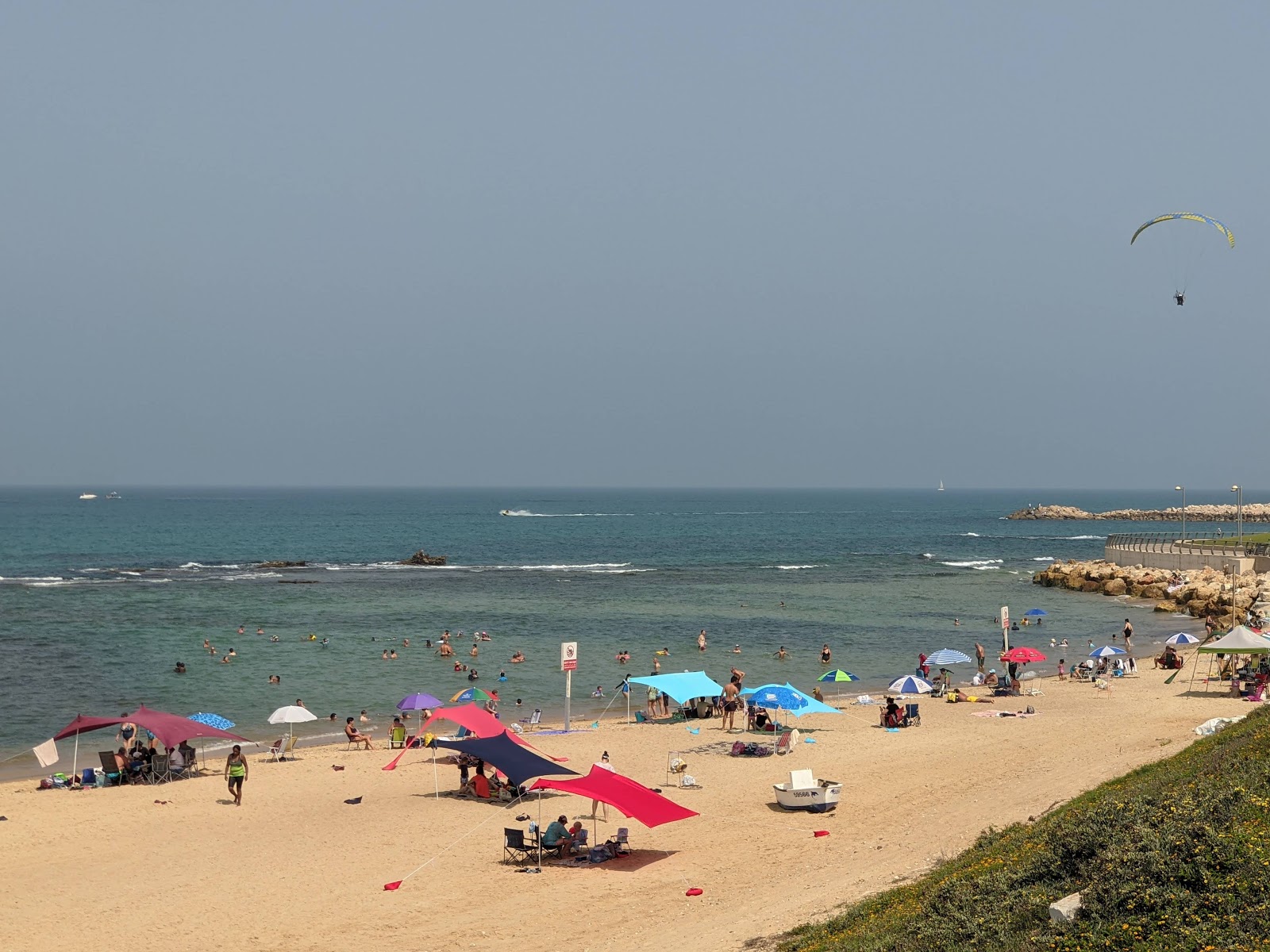 Foto di Givat Aliya beach area servizi