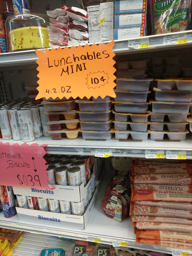 Grocery Store «P & R Discount Grocery», reviews and photos, 600 Scranton Carbondale Hwy, Eynon, PA 18403, USA