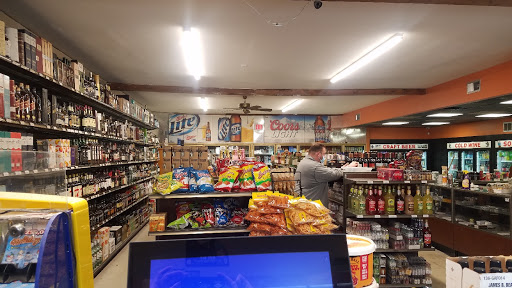 Liquor Store «Town Liquor», reviews and photos, 1127 W Algonquin Rd, Algonquin, IL 60102, USA