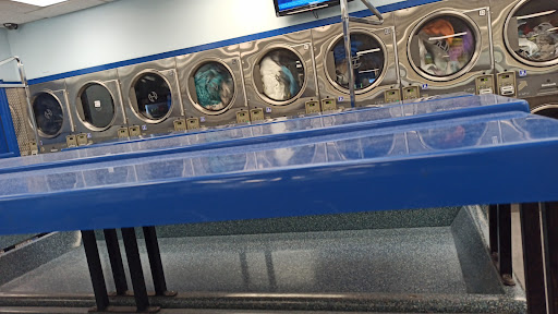 Laundromat «Laundry Warehouse Elizabeth – Elmora Ave», reviews and photos, 205-219 Elmora Ave, Elizabeth, NJ 07202, USA