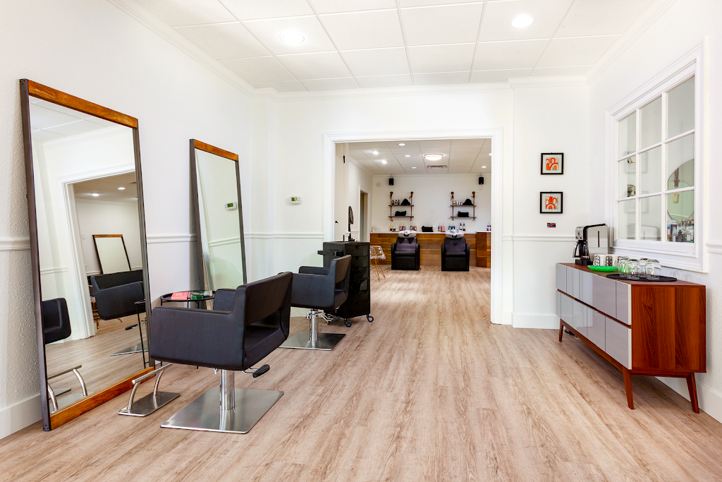 Fox and Fawn Salon 78734