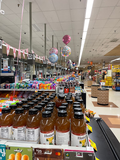 Grocery Store «Stop & Shop», reviews and photos, 31-06 Farrington St, Flushing, NY 11354, USA