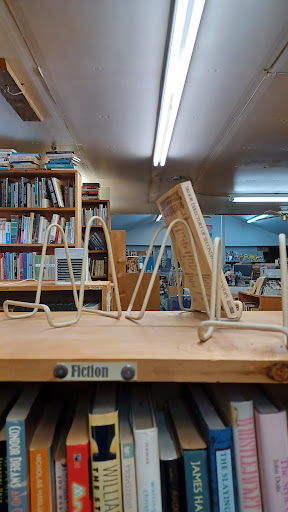 Used Book Store «Books Do Furnish a Room», reviews and photos, 1809 W Markham Ave, Durham, NC 27705, USA