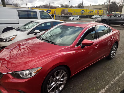 Used Car Dealer «West Coast Auto Group», reviews and photos, 231 NE 10th Ave, Portland, OR 97232, USA