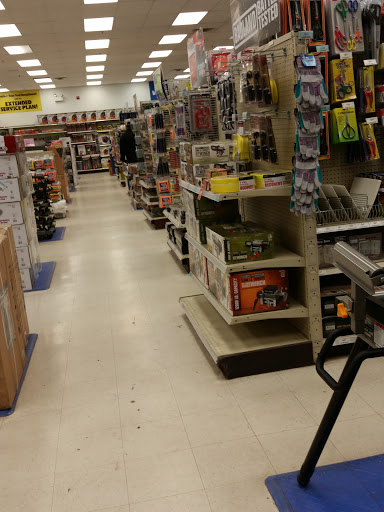 Hardware Store «Harbor Freight Tools», reviews and photos, 7600 la Crosse Ave, Burbank, IL 60459, USA