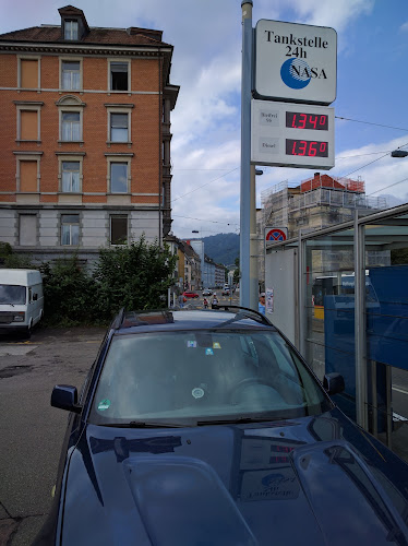 Rezensionen über Nasa Tankstelle in Zürich - Tankstelle
