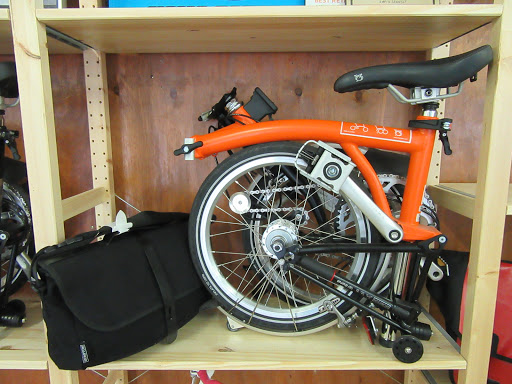 Bicycle Store «Cosmic Bikes Inc.», reviews and photos, 4641 N Milwaukee Ave, Chicago, IL 60630, USA