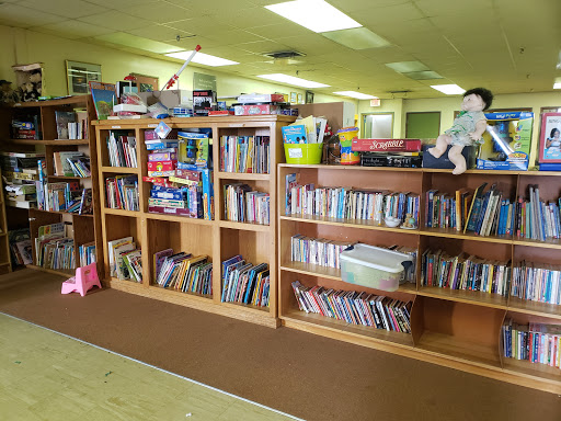 Thrift Store «H2O Help & Hope To Others», reviews and photos, 451 SE Maple St, Dallas, OR 97338, USA