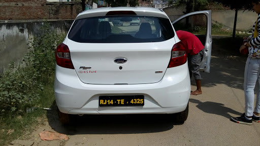 Lowcars (Vaishali Nagar) - Best Self Drive Car Rental Service in jaipur