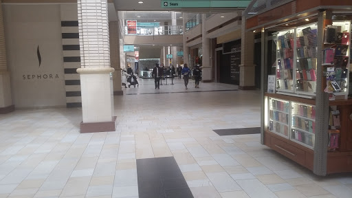 Shopping Mall «Newport Centre», reviews and photos, 30 Mall Dr W, Jersey City, NJ 07310, USA