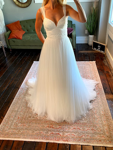 Bridal Shop «Urban Bridal Shop», reviews and photos, 15495 S Quivira Rd, Overland Park, KS 66221, USA