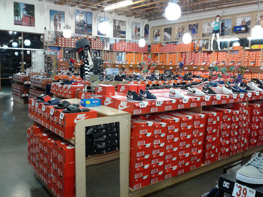 Shoe Store «Shoe City», reviews and photos, 1326 S Beach Blvd A, La Habra, CA 90631, USA