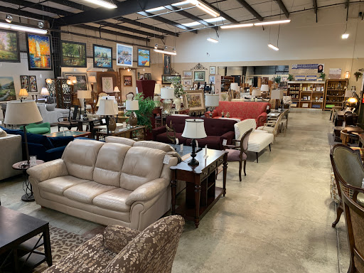 Furniture Store «Upscale Consignment Furniture & Decor», reviews and photos, 17785 SE 82nd Dr, Gladstone, OR 97027, USA