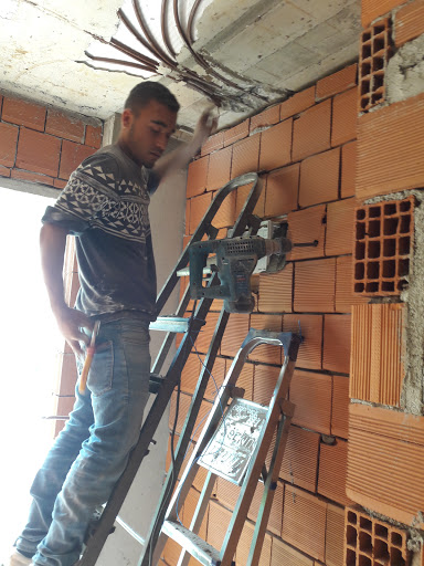 Soylu Elektrik - Plan Proje Taahhüt Ve Elektrik Malzeme Satış Palamutbükü