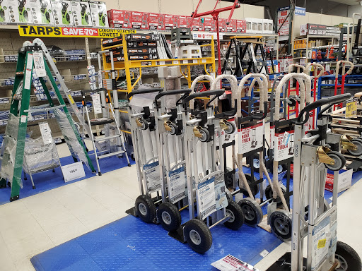 Hardware Store «Harbor Freight Tools», reviews and photos, 2000 Avondale Dr STE 104, Durham, NC 27704, USA