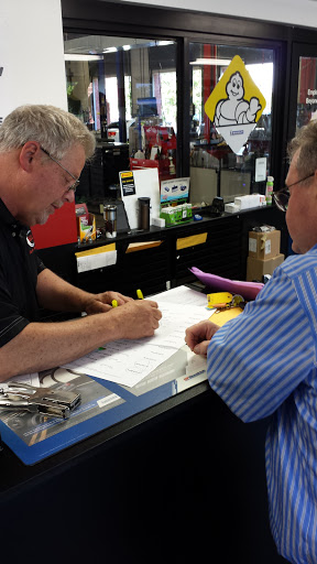 Tire Shop «Ashburn Service & Tire Center», reviews and photos, 44071 Ashburn Shopping Plaza, Ashburn, VA 20147, USA