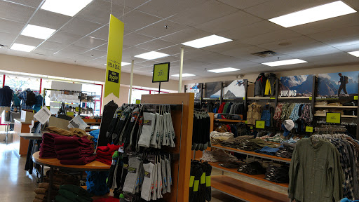 Outlet Mall «Ohio Station Outlets», reviews and photos, 9911 Avon Lake Rd, Burbank, OH 44214, USA