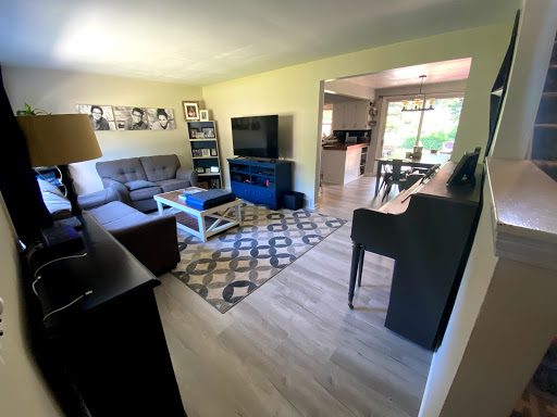 Flooring Store «United Carpet», reviews and photos, 340 Culver Rd, Rochester, NY 14607, USA