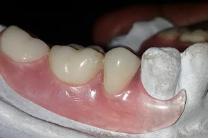 Nuriel Dental Expert image