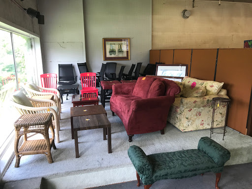 Used Office Furniture Store «Office Furniture Salvage», reviews and photos, 2705 Market St, Wilmington, NC 28403, USA