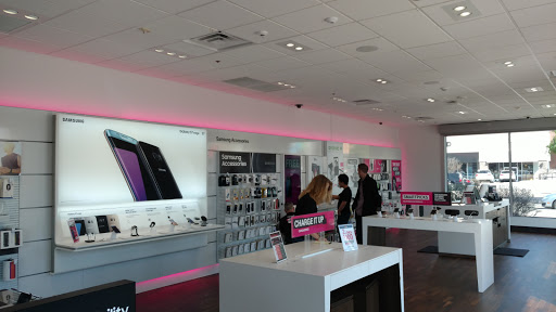 T-Mobile, 2408 Preston Rd #704b, Plano, TX 75093, USA, 