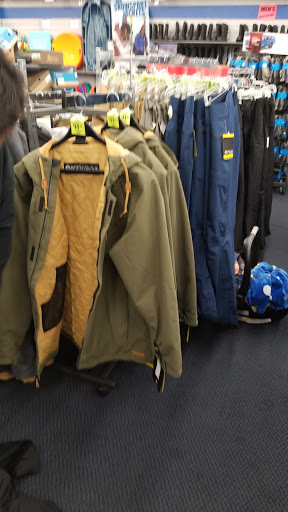 Sporting Goods Store «Big 5 Sporting Goods - Sunnyvale», reviews and photos, 721 Sunnyvale Saratoga Rd, Sunnyvale, CA 94087, USA