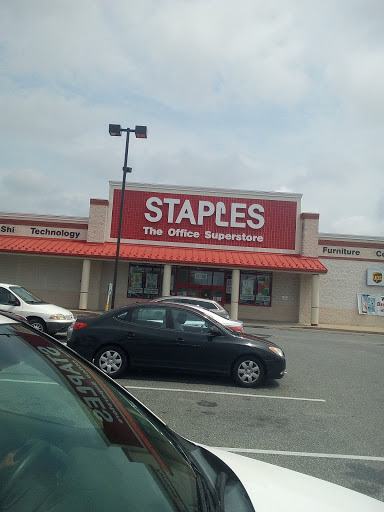 Office Supply Store «Staples», reviews and photos, 128 Sunset Blvd, New Castle, DE 19720, USA