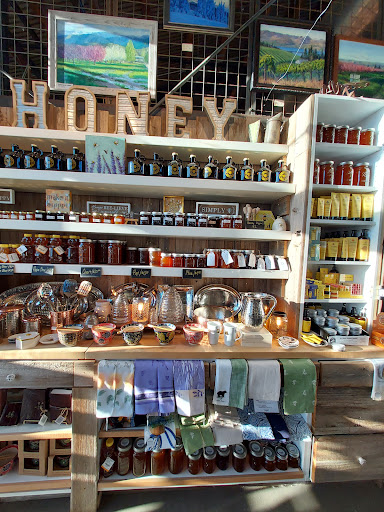 Market «Pybus Public Market», reviews and photos, 3 N Worthen St, Wenatchee, WA 98801, USA