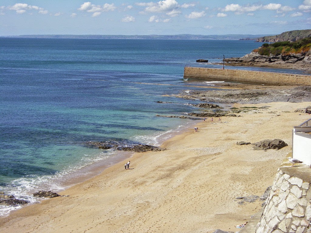 Photo of Porthleven beach with long bay