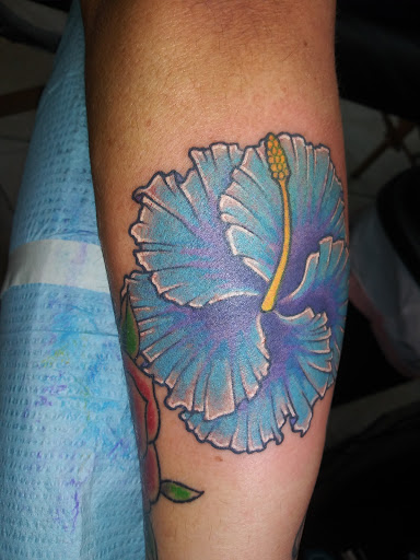 Tattoo Shop «Hold Fast Tattoo and Body Piercing», reviews and photos, 5153 S Ridgewood Ave, Port Orange, FL 32127, USA