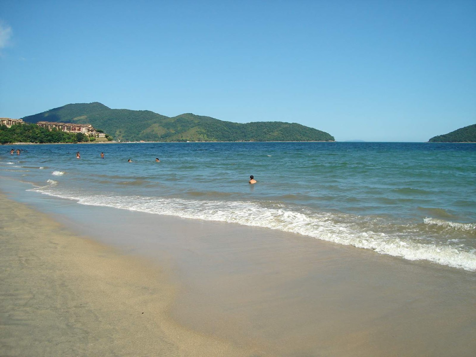 Foto van Mococa Beach met hoog niveau van netheid