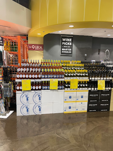 Grocery Store «Whole Foods Market», reviews and photos, 2210 Westlake Ave, Seattle, WA 98121, USA