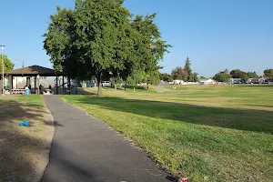 Roeding Heights Park image