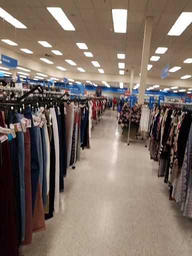 Clothing Store «Ross Dress for Less», reviews and photos, 2325 Lancaster Dr NE, Salem, OR 97305, USA