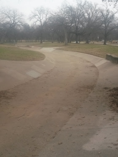 Park «Clarence Foster Park», reviews and photos, 4400 Woodland Park Blvd, Arlington, TX 76013, USA