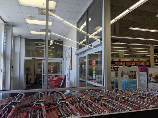 Office Supply Store «Staples», reviews and photos, 4950 Centre Pointe Dr #100, North Charleston, SC 29418, USA