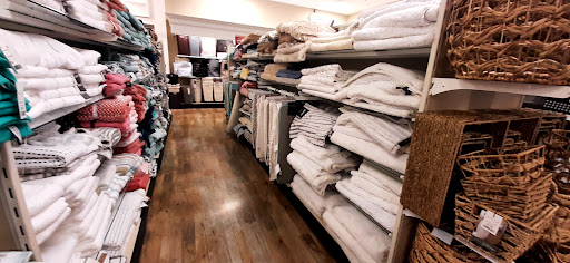 Department Store «HomeGoods», reviews and photos, 5530 Reseda Blvd, Tarzana, CA 91356, USA