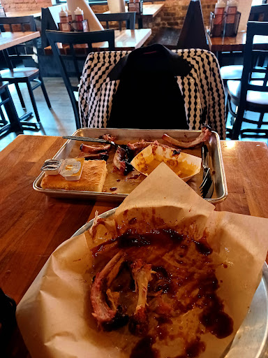 Barbecue Restaurant «Q-BBQ», reviews and photos, 124 N Marion St, Oak Park, IL 60301, USA